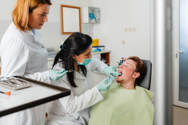 Best Pediatric Emergency Dentist in Pasadena Hills, MO